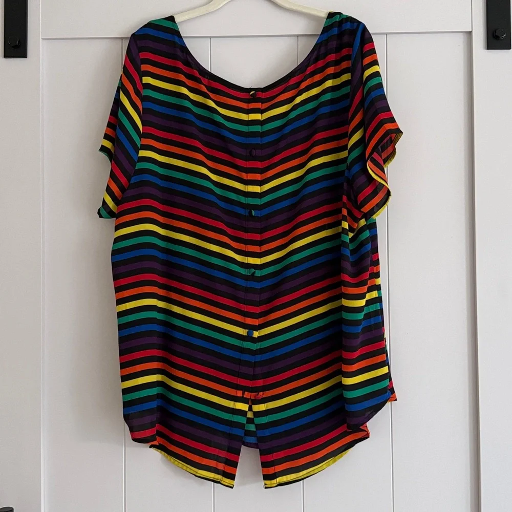 Torrid Rainbow Striped Short Sleeve Top - Picture 4 of 5